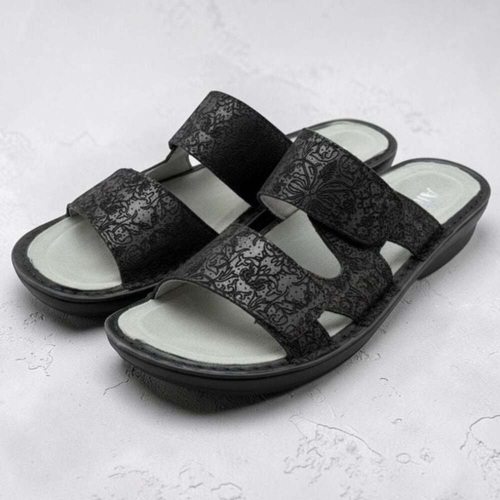 New Alegria Victoriah Black Leather Embossed Slide Sandals Size 40 or US 9.5-10